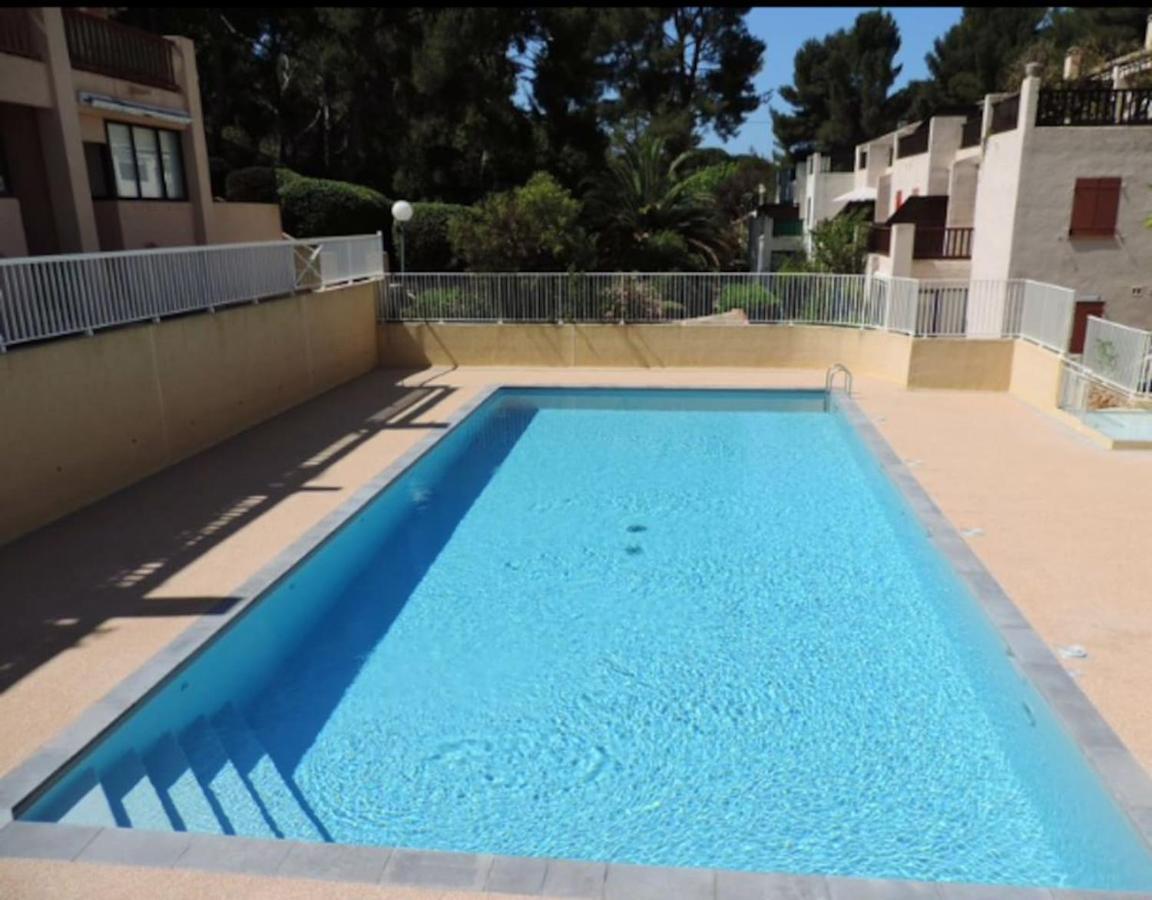Studio 110 Grande Terrasse Proche Mer باندول المظهر الخارجي الصورة